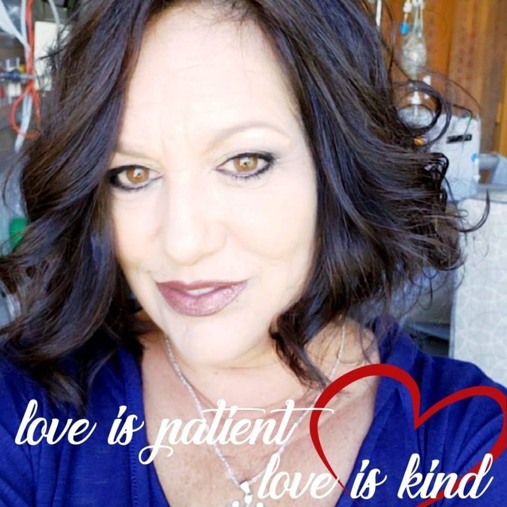 Meet your Posher, Victoria